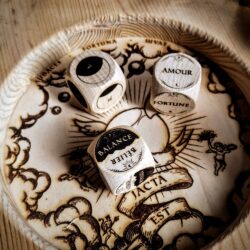 Kits de dés 3cm pour lire l'avenir